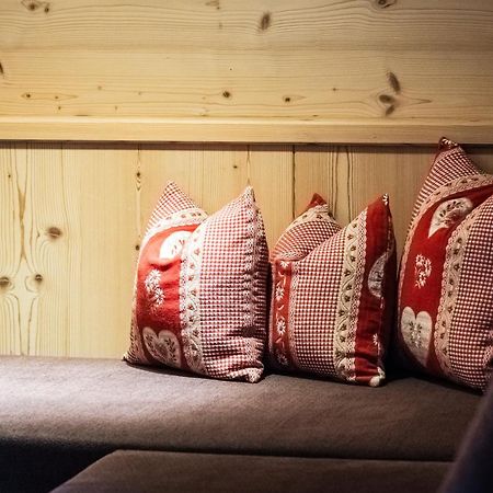 Hotel Arnaria Ортизеи Экстерьер фото