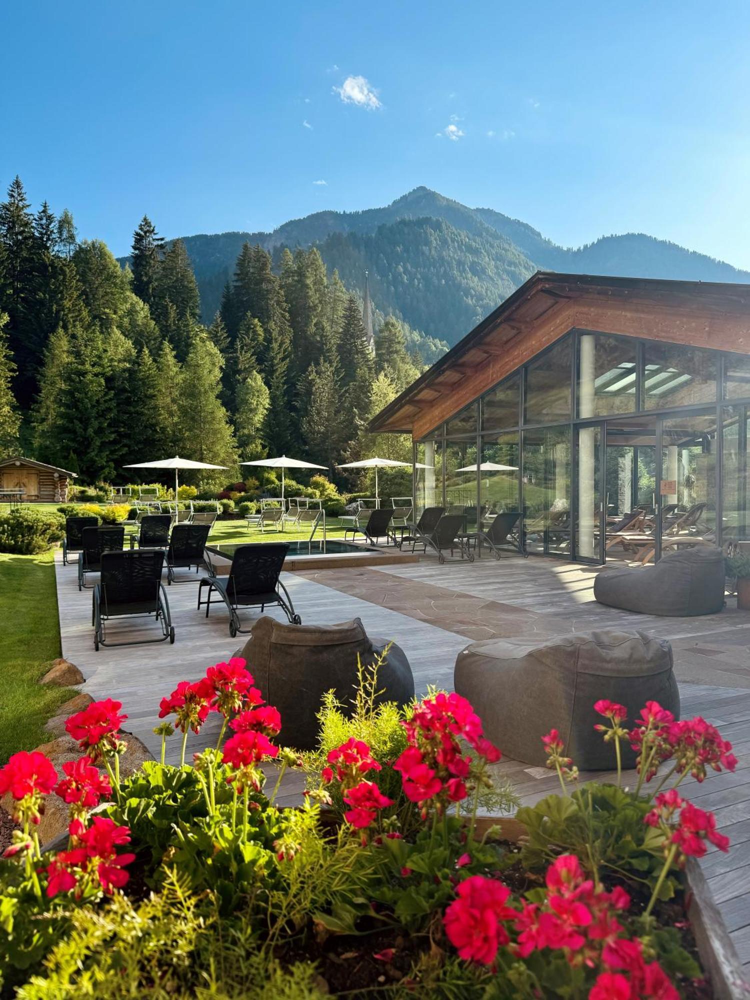 Hotel Arnaria Ортизеи Экстерьер фото