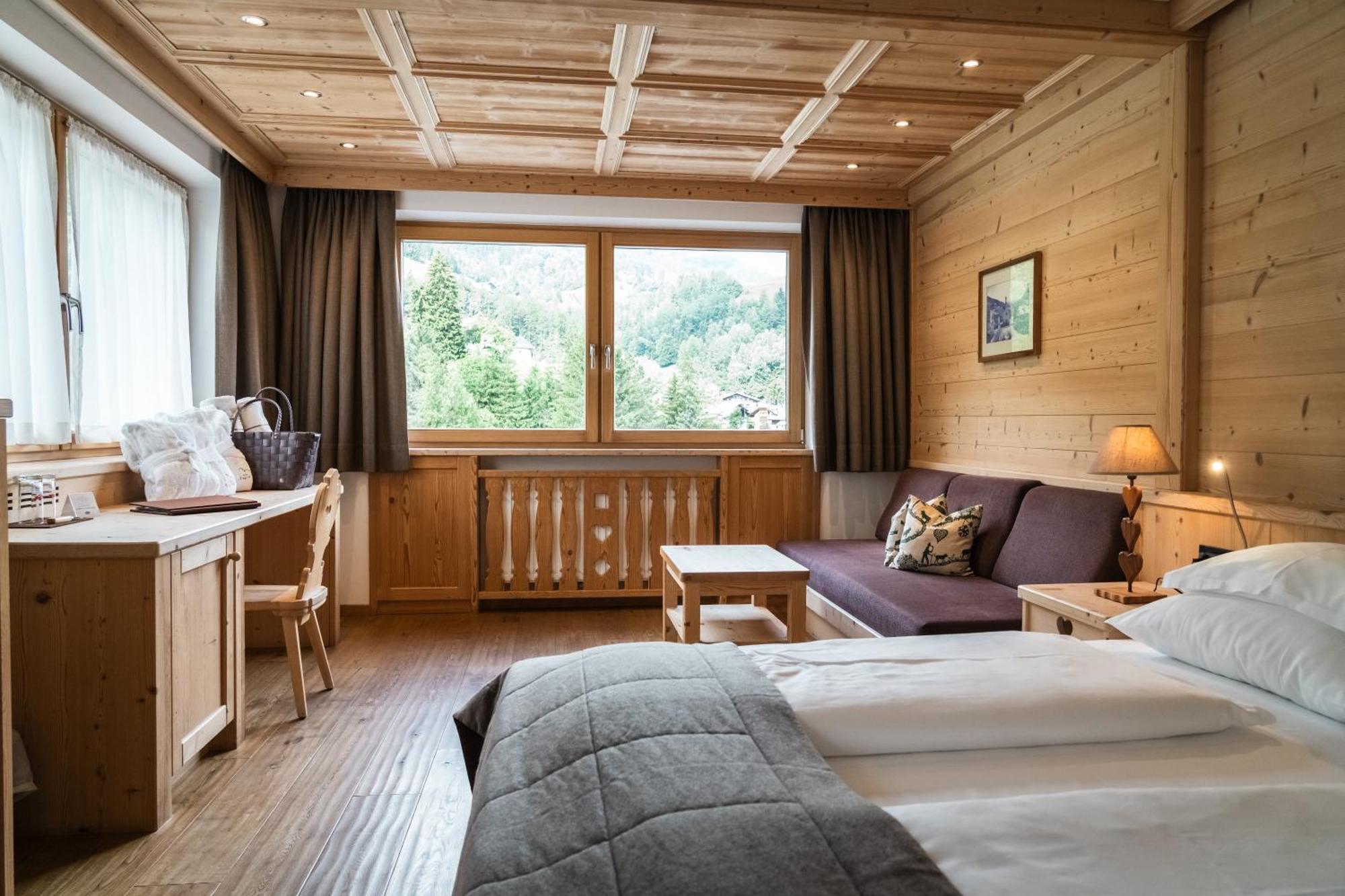 Hotel Arnaria Ортизеи Экстерьер фото