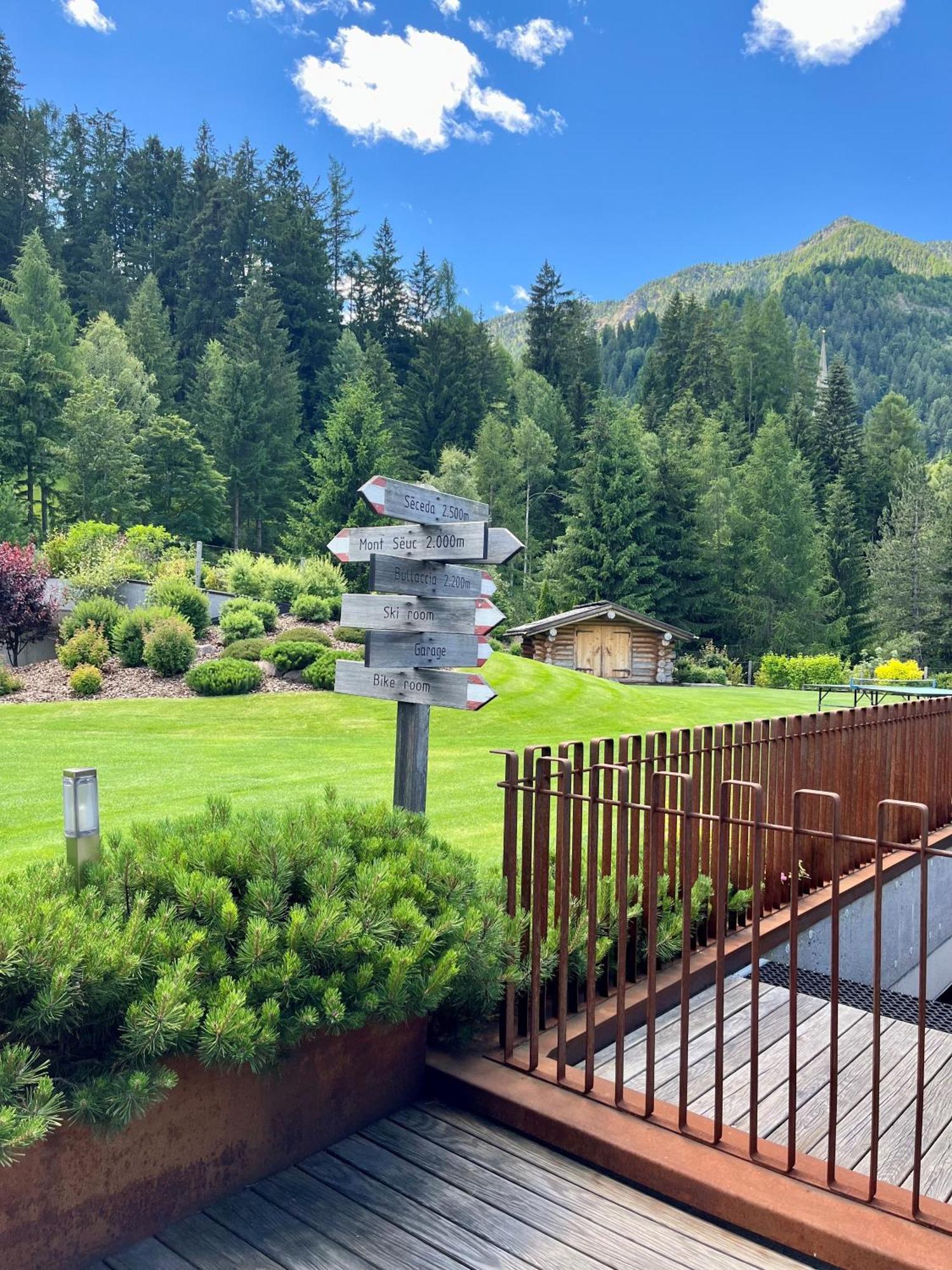 Hotel Arnaria Ортизеи Экстерьер фото