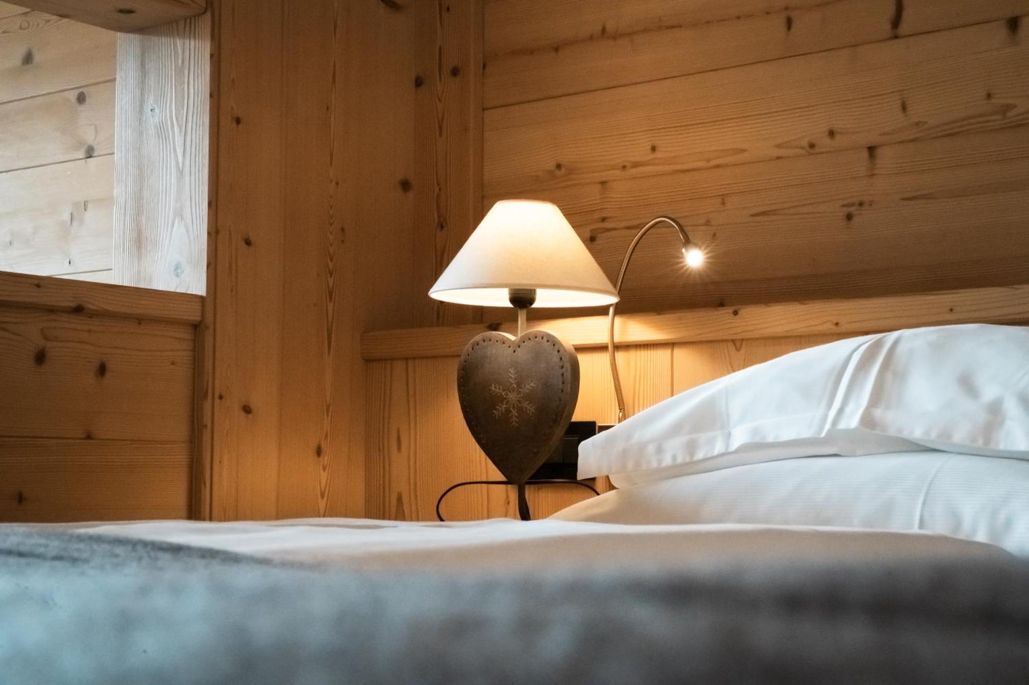 Hotel Arnaria Ортизеи Экстерьер фото