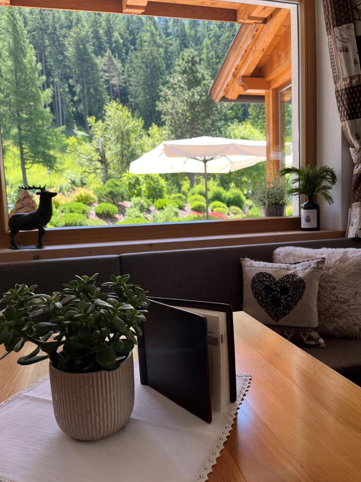 Hotel Arnaria Ортизеи Экстерьер фото